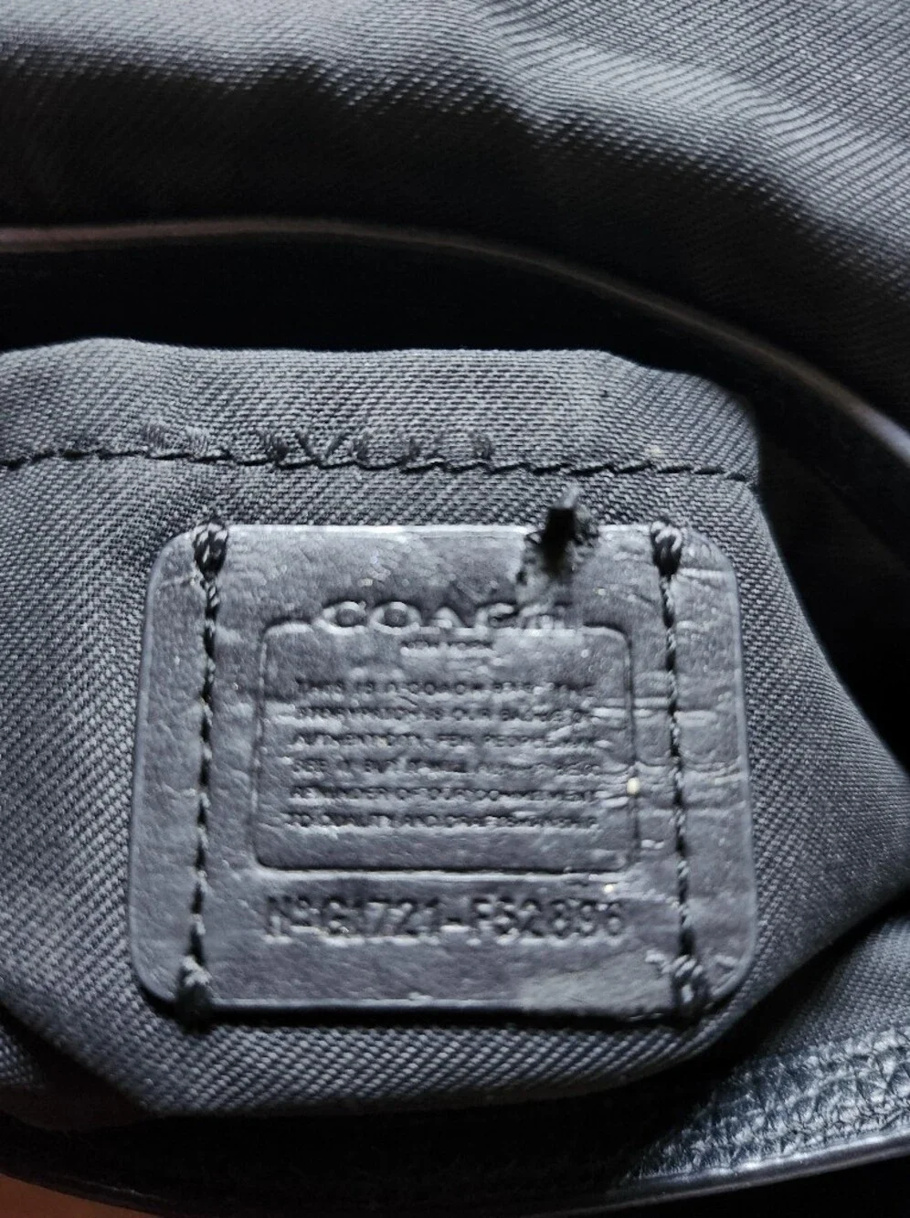 Coach Liv Classic Black Leather Turnlock Crossbody Bag G1721 - Picture 9 of 13